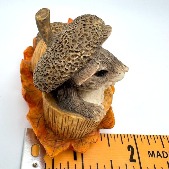 Charming Tails Caps Off To You Silvestri Mouse Figurine Autumn Leaf Acorn Design - Picture 3 of 8
